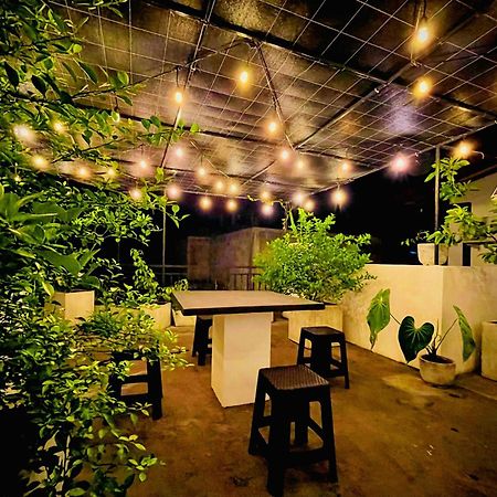 Wavesong Residences Matara Esterno foto